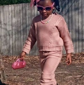 Meet your Posher, Rina kumpleh